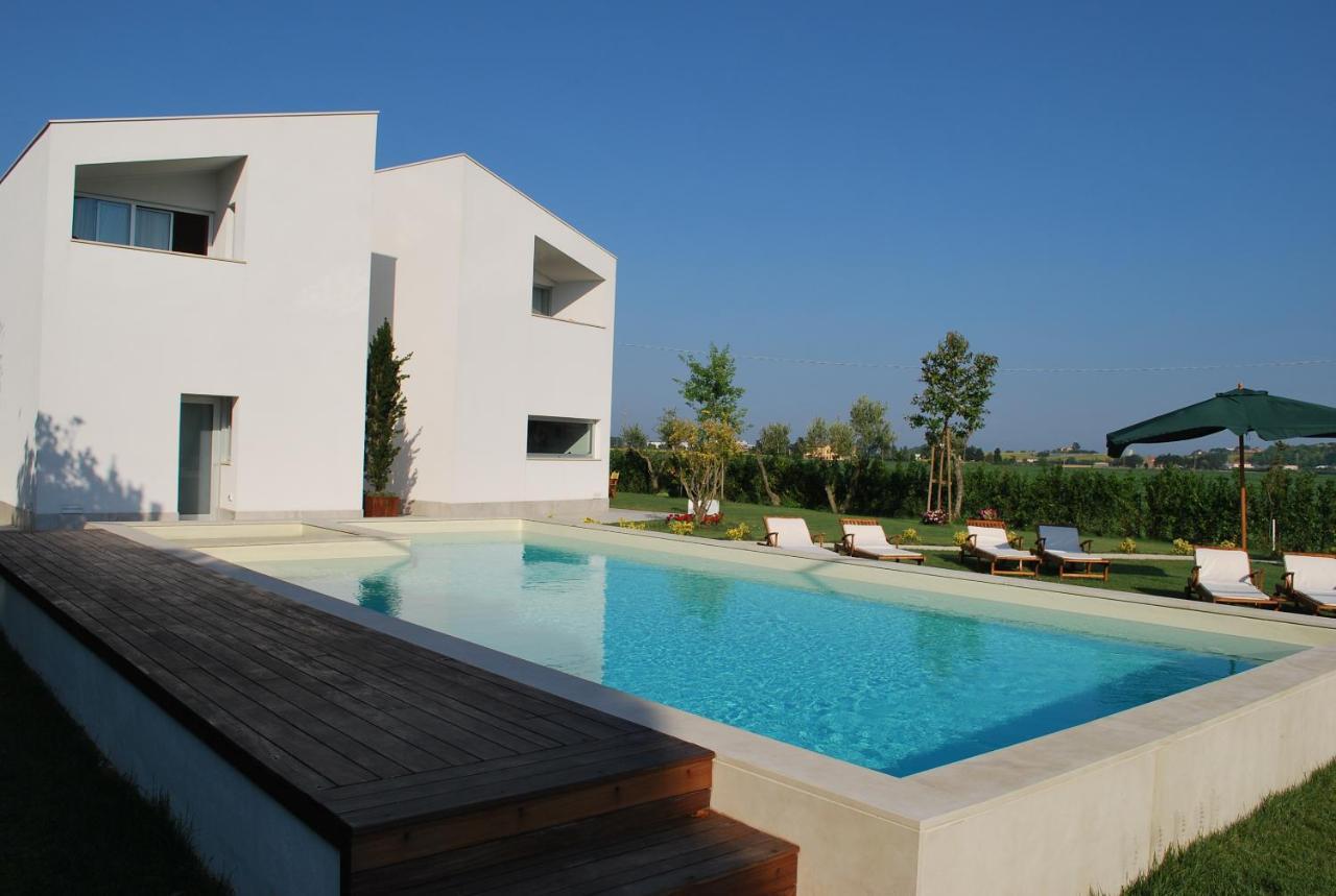 Ortopi Country Canapa House Porto Recanati Eksteriør billede